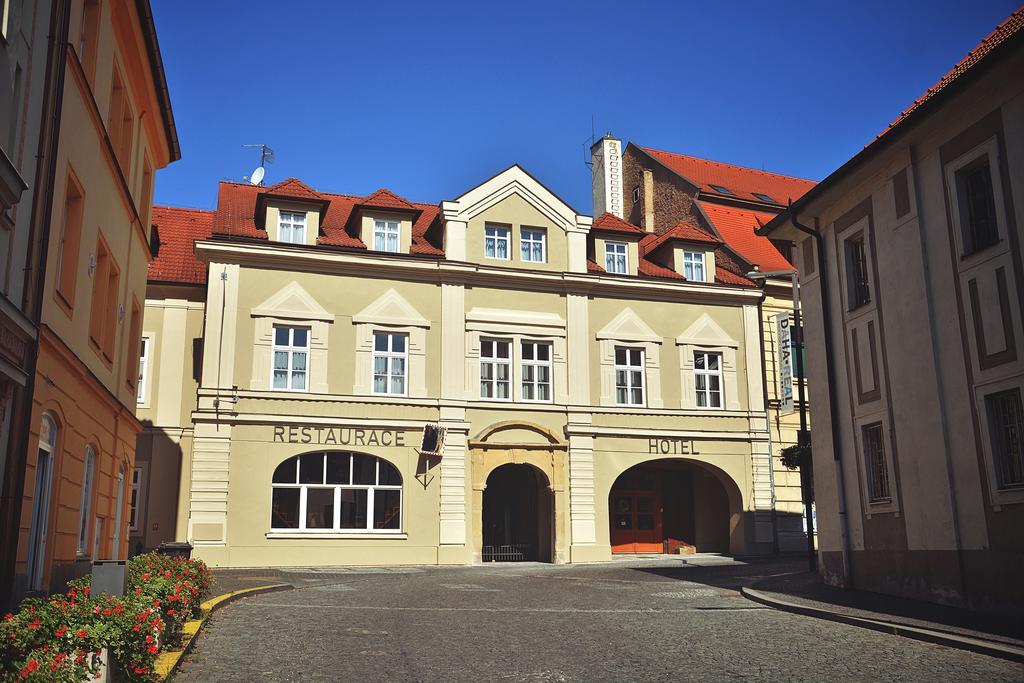 Hotel U Hradu Mlada Boleslav Exterior photo